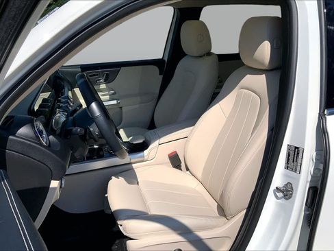 Certified 2022 Mercedes-Benz GLB 250 4MATIC image 9