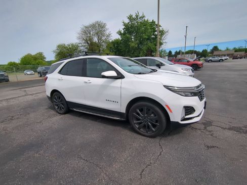 Used 2023 Chevrolet Equinox RS w/ RS Leather Package AWD/4WD image 11