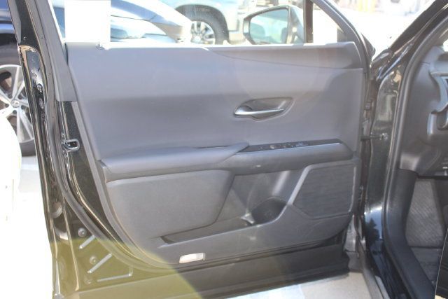 Certified 2025 Lexus UX 300h FWD image 11