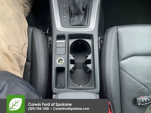 Used 2023 Audi Q3 2.0T Premium image 31