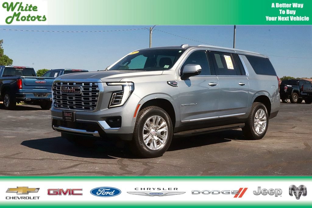 Used 2025 GMC Yukon XL Denali AWD/4WD image 1