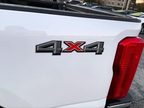 Used 2025 Ford F250 XL w/ XL Chrome Package image 28