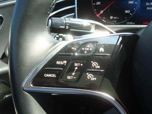 Used 2024 Mercedes-Benz E 350 4MATIC Sedan image 32