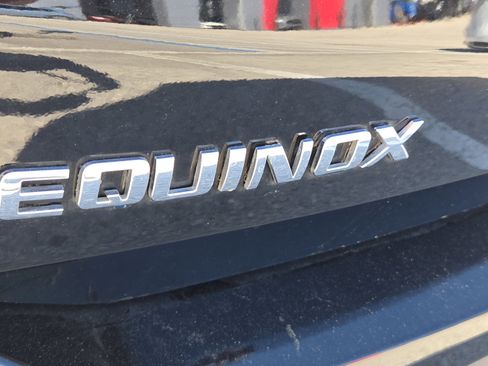 Used 2020 Chevrolet Equinox LS image 32