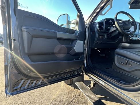 New 2026 Ford F450 Lariat w/ Lariat Premium Package image 17