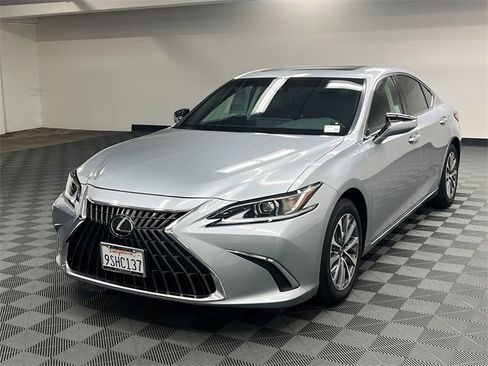 Certified 2025 Lexus ES 350 image 2