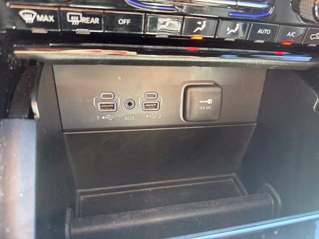 Used 2023 Jeep Grand Cherokee L Overland AWD/4WD image 27