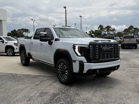 New 2026 GMC Sierra 2500 Denali Ultimate AWD/4WD image 2