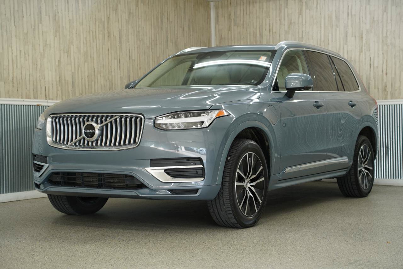 Used 2022 Volvo XC90 T8 Inscription Expression w/ Advanced Package AWD/4WD image 4
