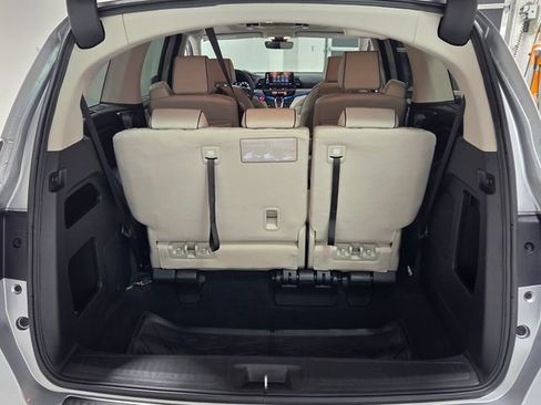 Used 2025 Honda Odyssey Touring image 14