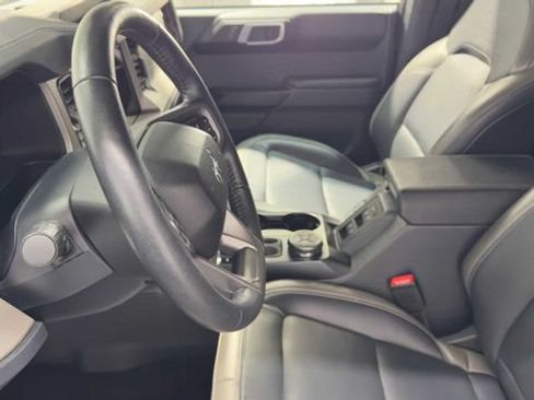 Used 2025 Ford Bronco Outer Banks AWD/4WD image 24