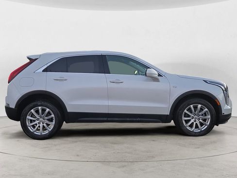 Certified 2023 Cadillac XT4 Luxury w/ Cold Weather Package image 6