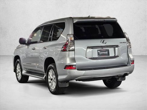 Used 2019 Lexus GX 460 image 8