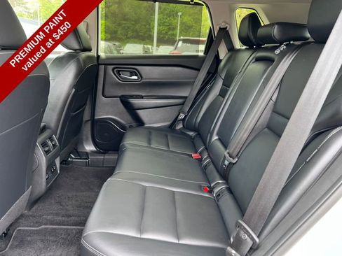 Used 2025 Nissan Rogue SL w/ Tech Package AWD/4WD image 5