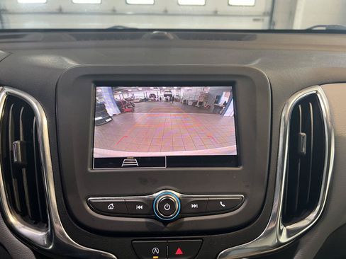 Used 2024 Chevrolet Equinox LS FWD image 21