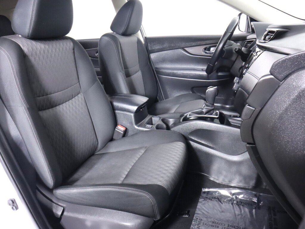 Used 2020 Nissan Rogue SV w/ Sun & Sound Touring Package AWD/4WD image 44