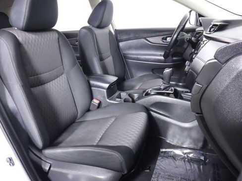 Used 2020 Nissan Rogue SV w/ Sun & Sound Touring Package AWD/4WD image 44