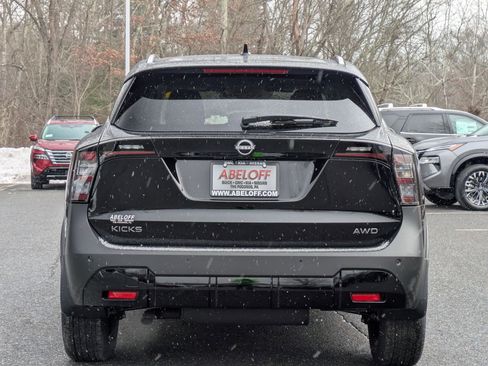 New 2026 Nissan Kicks SV image 5