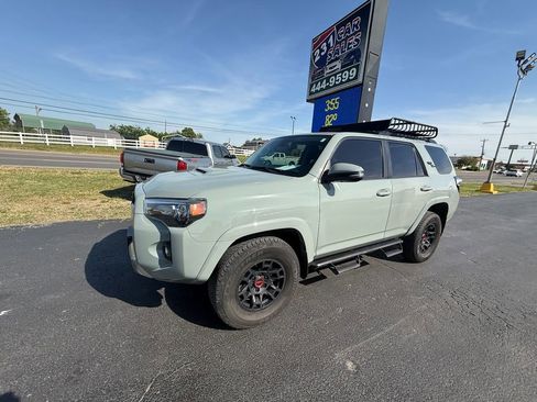 Used 2022 Toyota 4Runner TRD Off-Road Premium w/ 4Runner Black Package (TMS) AWD/4WD image 7