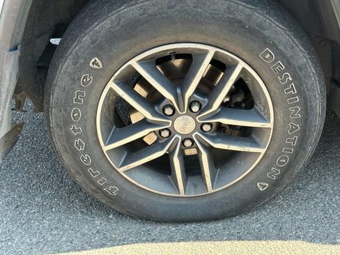 Used 2018 Jeep Grand Cherokee Limited AWD/4WD image 15