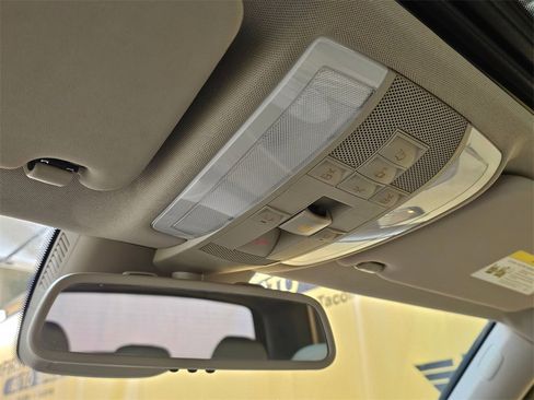 Used 2014 Mercedes-Benz GLK 350 4MATIC image 33