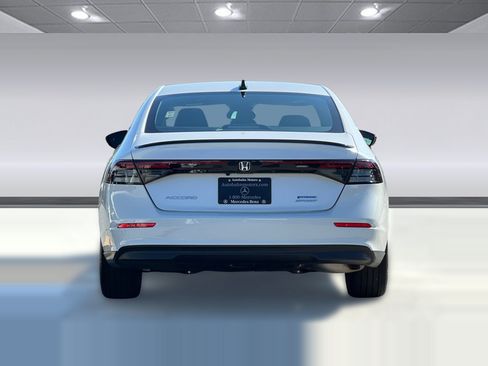 Used 2024 Honda Accord Sport image 9