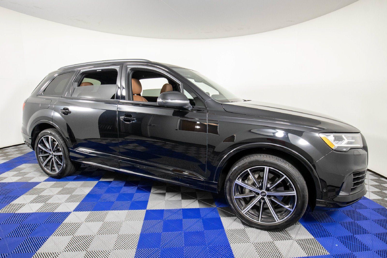 Used 2022 Audi Q7 3.0T Premium Plus AWD/4WD image 4