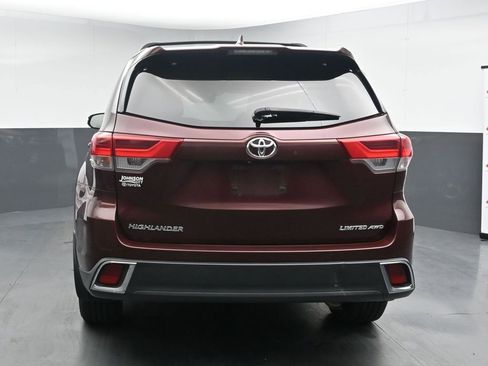 Used 2018 Toyota Highlander Limited Platinum AWD/4WD image 7