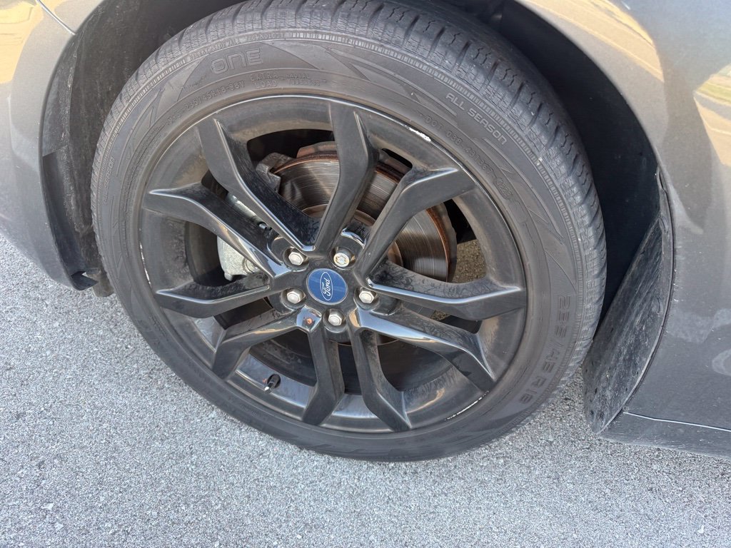 Used 2019 Ford Fusion SE w/ Equipment Group 151A FWD image 14
