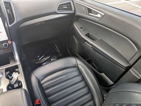 Used 2024 Ford Edge SEL AWD/4WD image 16