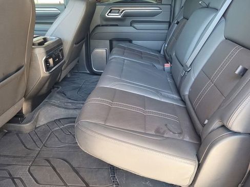 Used 2024 Chevrolet Silverado 3500 High Country AWD/4WD image 18
