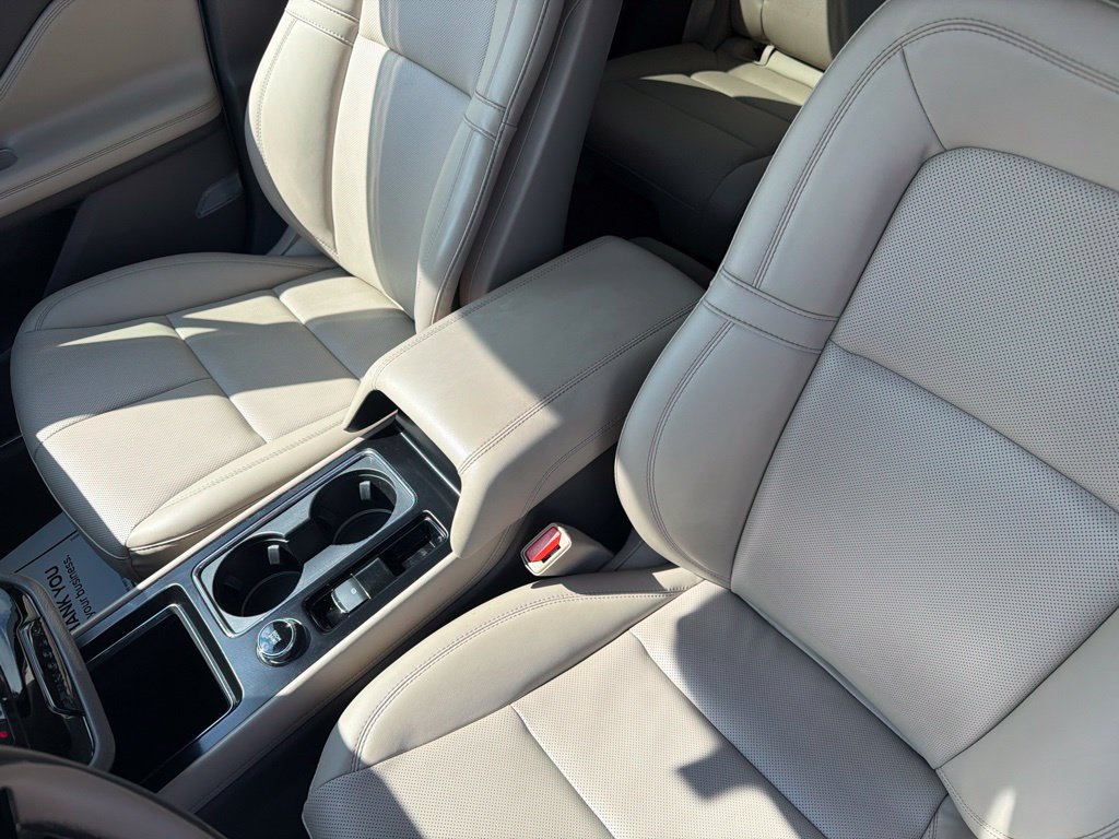Used 2022 Lincoln Corsair FWD w/ Equipment Group 101A image 19