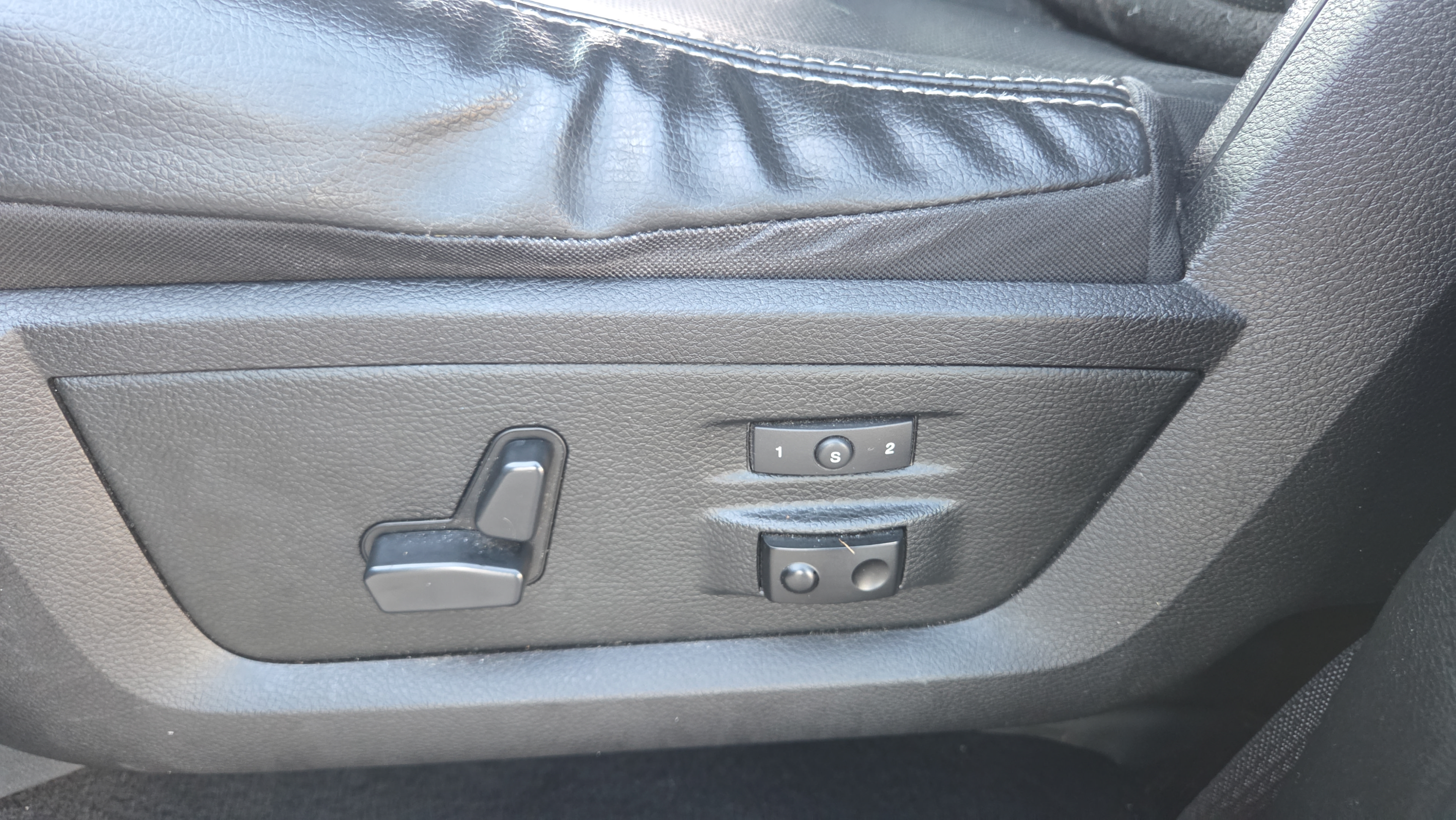 Used 2013 RAM 1500 Laramie w/ Protection Group AWD/4WD image 10