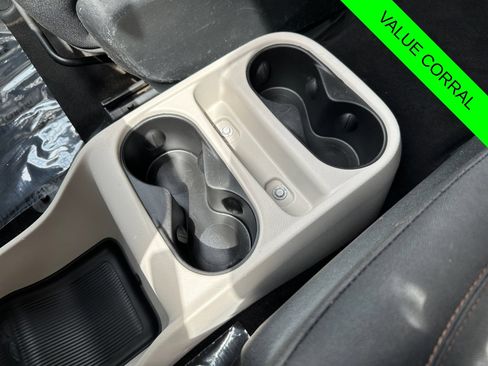 Used 2019 Chrysler Pacifica L FWD image 27