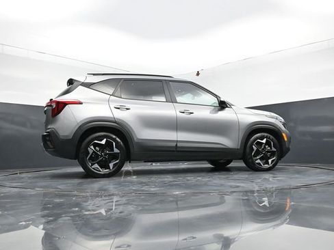 Used 2025 Kia Seltos S image 54