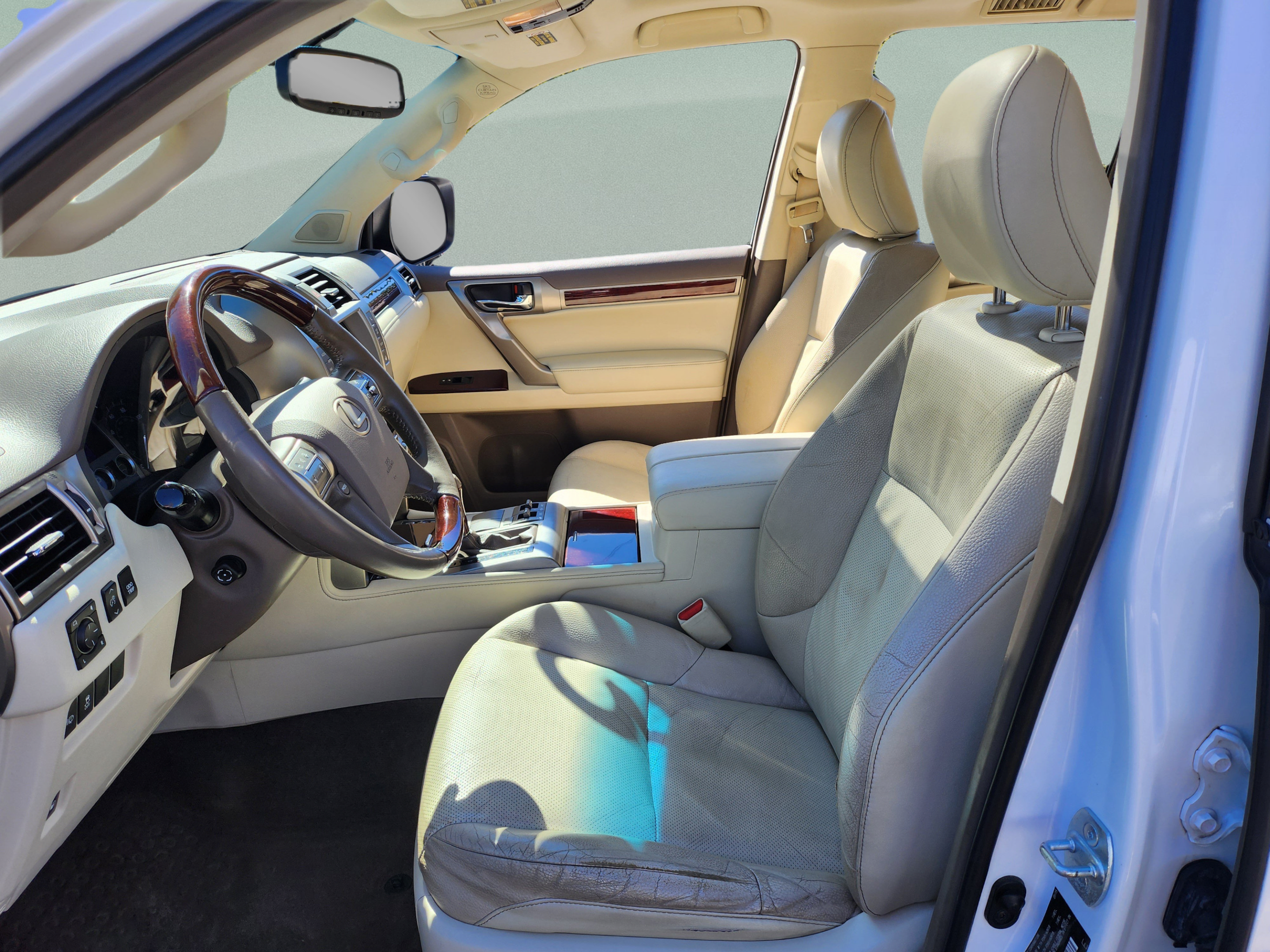 Used 2015 Lexus GX 460 w/ Premium Package AWD/4WD image 12