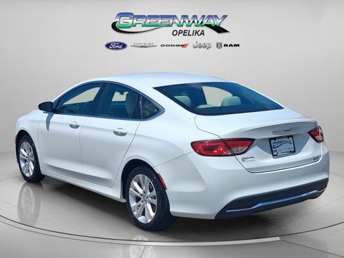 Used 2016 Chrysler 200 Limited FWD image 6