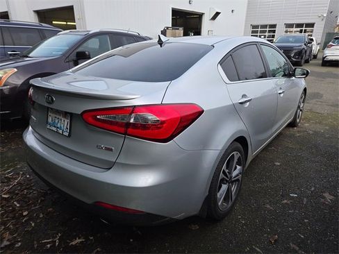 Used 2015 Kia Forte EX w/ Premium Package image 3