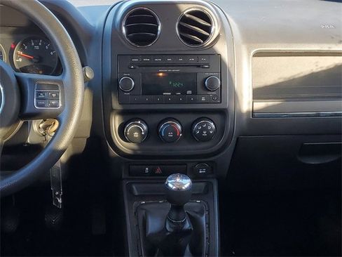 Used 2013 Jeep Patriot Sport image 25