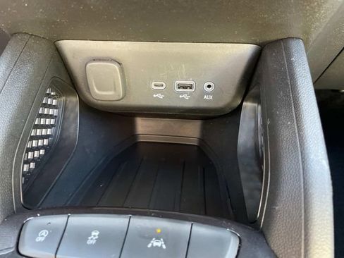 Certified 2023 Chevrolet TrailBlazer LT FWD image 29