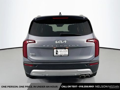 Used 2022 Kia Telluride SX w/ SX Prestige Package AWD/4WD image 6
