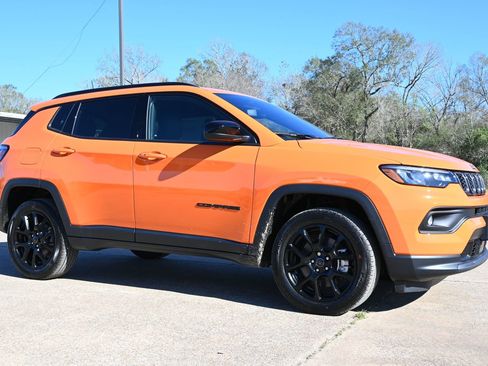 New 2026 Jeep Compass Latitude image 5