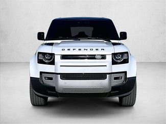 Used 2023 Land Rover Defender 110 SE video 3