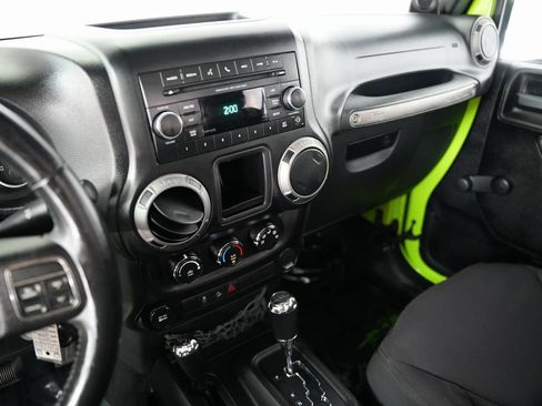 Used 2013 Jeep Wrangler Sport w/ Connectivity Group AWD/4WD image 18