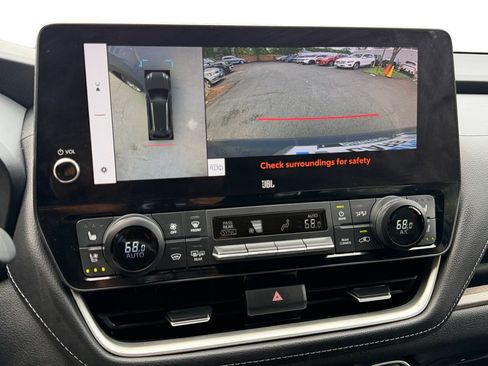 Used 2024 Toyota Grand Highlander AWD image 21