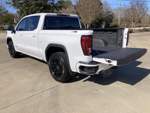 Certified 2025 GMC Sierra 1500 Elevation image 8