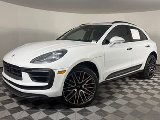 Used 2022 Porsche Macan S video 1