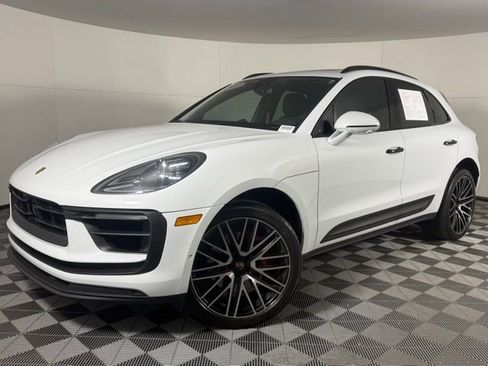 Used 2022 Porsche Macan S image 1