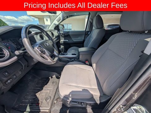 Used 2023 Toyota Tacoma SR5 w/ Technology Package AWD/4WD image 18