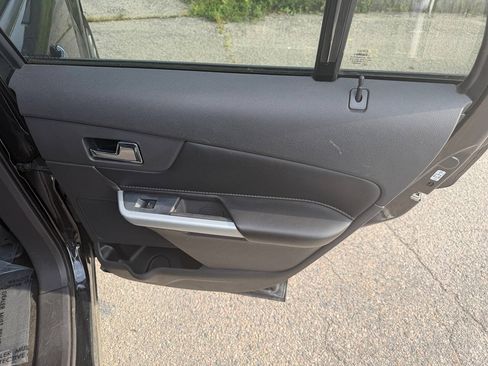 Used 2011 Ford Edge SEL w/ 201A Rapid Spec Order Code FWD image 12